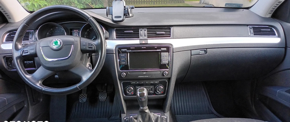 Skoda Superb cena 35000 przebieg: 157000, rok produkcji 2012 z Warszawa małe 121